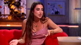 Lola Lolita recuerda la polémica que la relacionaba directamente con la reina Isabel II: "¡Yo soy antitabaco!"