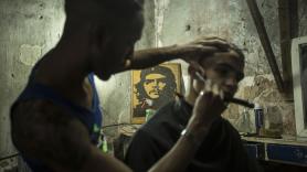 Ronaldo, joven cubano: "Llevamos años escuchando que el turismo va a salvar Cuba, pero cada año estamos peor"