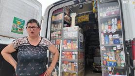 Belén, vendedora ambulante en 23 pueblos de Valladolid: "Me quedan tres años y medio para jubilarme y yo creo que cuando me jubile no va a venir ninguno"