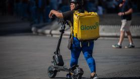 Carlos Correa, repartidor de Glovo en Madrid: "Tengo que mandar capturas para que vean que estamos a 38 grados y me estoy asando"