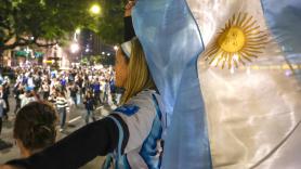 La aplaudida reflexión de argentino que vive en España sobre el cántico "el que no salte en español" que se oyó en Madrid: "El español es el que te da trabajo"