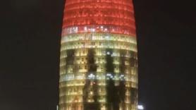 La torre Agbar de Barcelona sí proyectó la bandera de España y el rótulo "campeones": era una prueba y no duró más de 15 minutos