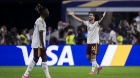 El vacile de Cucurella a Nico Williams tras el 'peor regate' de la historia