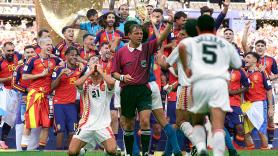 De la maldición a la gloria: cómo España ha pasado de sumirse en sus penas a convertirse en la mejor selección del siglo