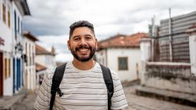 Davi, brasileño: "Ir a una favela a hacer turismo es apoyar un sistema de crimen y drogas"