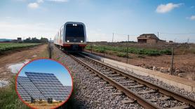 Instalan 48 paneles solares de 385 vatios entre las vías del tren: "Funcionan a la perfección"