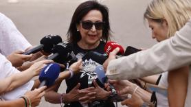 Robles se desmarca de la línea de Moncloa y señala a Marruecos por la crisis en Ceuta: "No puede ser que se utilice a menores echándoles a la muerte"