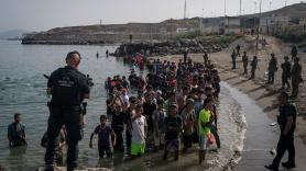 "Exigimos solidaridad": la crisis en Ceuta desata una tormenta diplomática y revela la fractura en la UE sobre migración