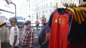 La camiseta de España con las dos estrellas ya está a la venta: 100 euros y un parche de campeona del mundo que lucirá cuatro años