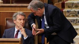 El PP ya desliza que "en los documentos firmados" con Vox hay compromiso de cumplir con el reparto de migrantes