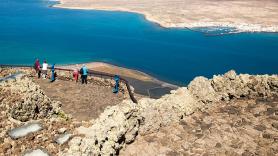 Confirmado en el BOE: Canarias cambia una sola palabra de su himno para que La Graciosa cuente como octava isla