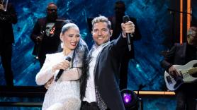 Rosa López reacciona divertida al regreso del más genuino David Bisbal, con sus rizos y camiseta de hombreras