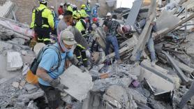 Suben a 169 los muertos por el terremoto en Colombia mientras se sigue buscando a muchos desaparecidos