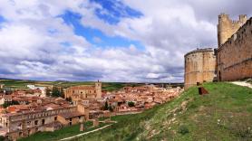 Berlanga de Duero, de la España rural a escenario mundial por el eclipse: "Vienen por el eclipse y acaban eclipsados por nuestros encantos"
