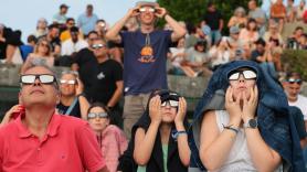 Un pueblo de Soria de 70 habitantes recibió turistas de Costa Rica, Suiza o Francia para ver el eclipse: "Vinieron más de 250 personas y hubo hasta una pedida de mano"