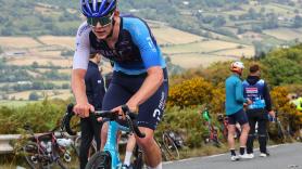 Tragedia en la Volta a Portugal: muere a los 19 años el ciclista Finlay Tarling, atropellado por un vehículo que invadió la carretera