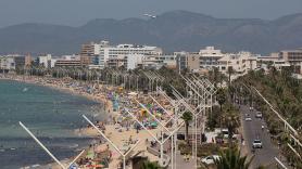 Abby, streamer, estalla por el turismo masivo de Baleares: "Los mallorquines no pueden ir a sus playas o hablar su idioma porque todo está hecho para los turistas"