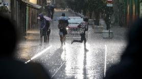 La Aemet activa el aviso naranja en la Comunitat Valenciana por violentas tormentas, granizo y vientos de hasta 150 km/h