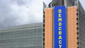 La UE vuelve al cole: el reto de proteger sus valores y no capitular ante el empuje ultra