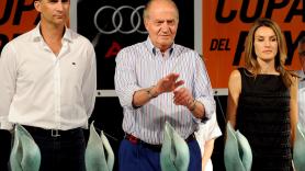 El sutil dardo de Juan Carlos I a Felipe y Letizia por la línea roja que estableció la reina para el veraneo de la familia real
