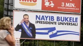Tino, el empresario asturiano que está detrás de los carteles publicitarios a favor de Bukele en Oviedo