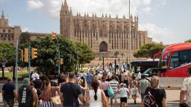Los mallorquines toman las calles de Palma: "Tan peligroso, tan radical, tan antisistema como cenar"