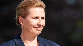 "No necesito que un cirujano plástico opine de mi cuerpo": la primera ministra danesa arrasa ante un consejo estético no pedido