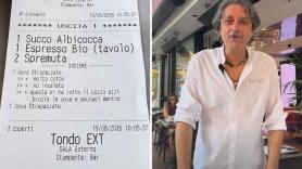 Pide unos huevos revueltos y en la comanda llega impresa la nota del camarero: "Quema los huevos y escúpele dentro"