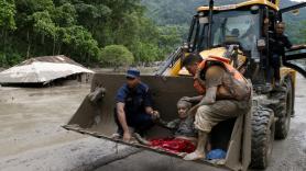 Al menos 95 muertos y 403 desaparecidos por las inundaciones entre Nepal y Tíbet: 2 son españoles y 291 extranjeros
