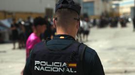 Doce detenidos por apedrear a cuatro militares en una noche de disturbios en Ceuta