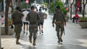 Cuatro detenidos en Ceuta por apedrear a una patrulla de militares y herir a un sargento