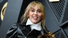 Miley Cyrus anuncia su esperado regreso a los escenarios y su nuevo disco, 'Bass Persuades'