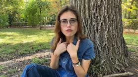 Danielle, estadounidense en Madrid: "Pensaba que la historia era la de la tía guay que se fue a Europa y resulta que soy la prima loca de la que todos se preguntan qué le pasó"