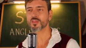 Miles de 'me gusta' por defender el castellano frente a los anglicismos: "Destruimos el lenguaje de Cervantes"
