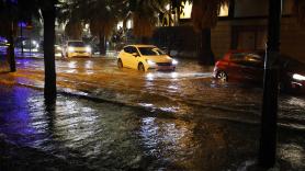 Las fuertes lluvias golpean el este de España: un muerto, metro cerrado, clases suspendidas y un partido de LaLiga aplazado