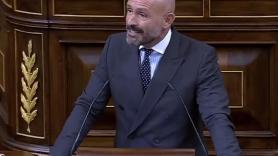 Un diputado del PP cita a Lorca para atacar a la izquierda y Rosa Villacastín responde con una sola palabra