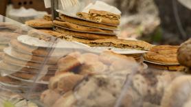 Antía Fernández, panadera de quinta generación: "Si vas a comer empanada es mejor esperar unos 20 minutos para que repose"
