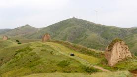 En 1983 un hombre dejó su trabajo para mudarse a una zona desértica de China: ha conseguido que la masa forestal alcance el 53% plantando miles de árboles