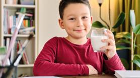Leches adaptadas para cada etapa: qué aportan a la alimentación infantil y qué dice la ciencia