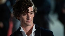 Actor, cantante e icono de estilo: Guitarricadelafuente vuelve a demostrar por qué es el 'it boy' de moda en San Sebastián