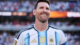 Messi enseña la camiseta que llevará en su último partido con Argentina: "Una camiseta para toda la vida"