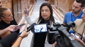 Quién es Ana Vázquez, la "poli" mediática del PP que ha provocado el caos con un bote de gas pimienta en el Congreso