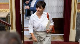La "tragedia" del desahucio de Maricarmen desde los pasillos del Congreso: "La vivienda arrasará a este Gobierno"