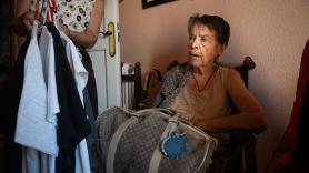 Maricarmen, a los policías cuando han entrado a su piso para desahuciarla: "Por favor, no peguéis a quienes me han acompañado"