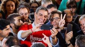 Pedro Sánchez participa en un acto de precampaña junto a Óscar Puente en Valladolid