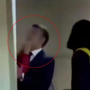 El 'manotazo' de Brigitte a Emmanuel Macron al llegar a Vietnam.
