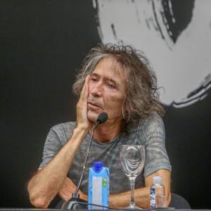El cantante de Extremoduro, Robe Iniesta, durante una rueda de prensa en el Círculo de Bellas Artes, el 11 de agosto de 2021 en Madrid.