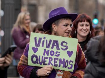 Pancarta del 8m de 2026 en Madrid en la que se lee 'Nos queremos vivas'.