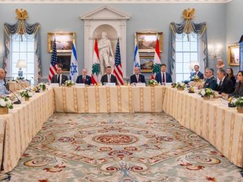 Mesa de negociación entre Israel y Líbano en EEUU