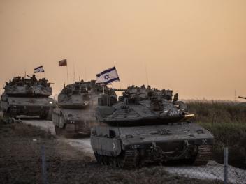 Tanques israelíes se mueven cerca de la frontera con Gaza (Palestina), el 12 de octubre de 2023.